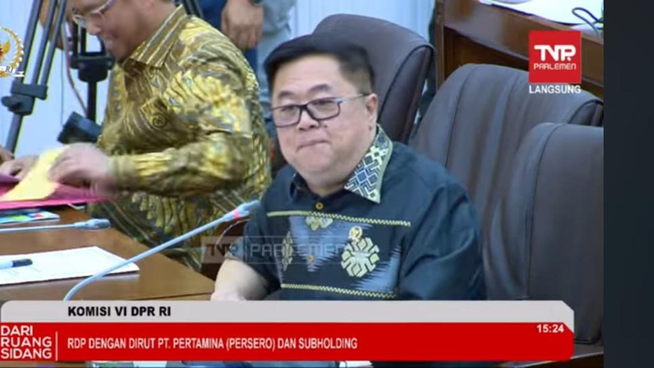 Klarifikasi Anggota DPR Herman Khaeron, Viral Video Ambil Amplop saat Rapat dengan Pertamina