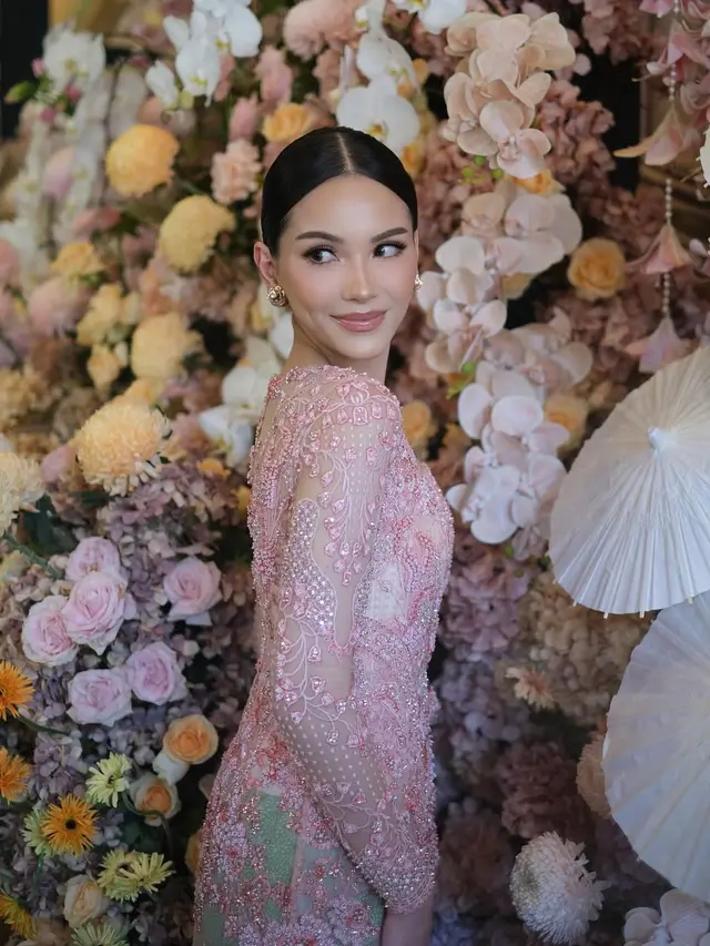 Detail Makeup Alyssa Daguise Saat Siraman, Tampil Glowing dengan Nuansa Pinkish Glam