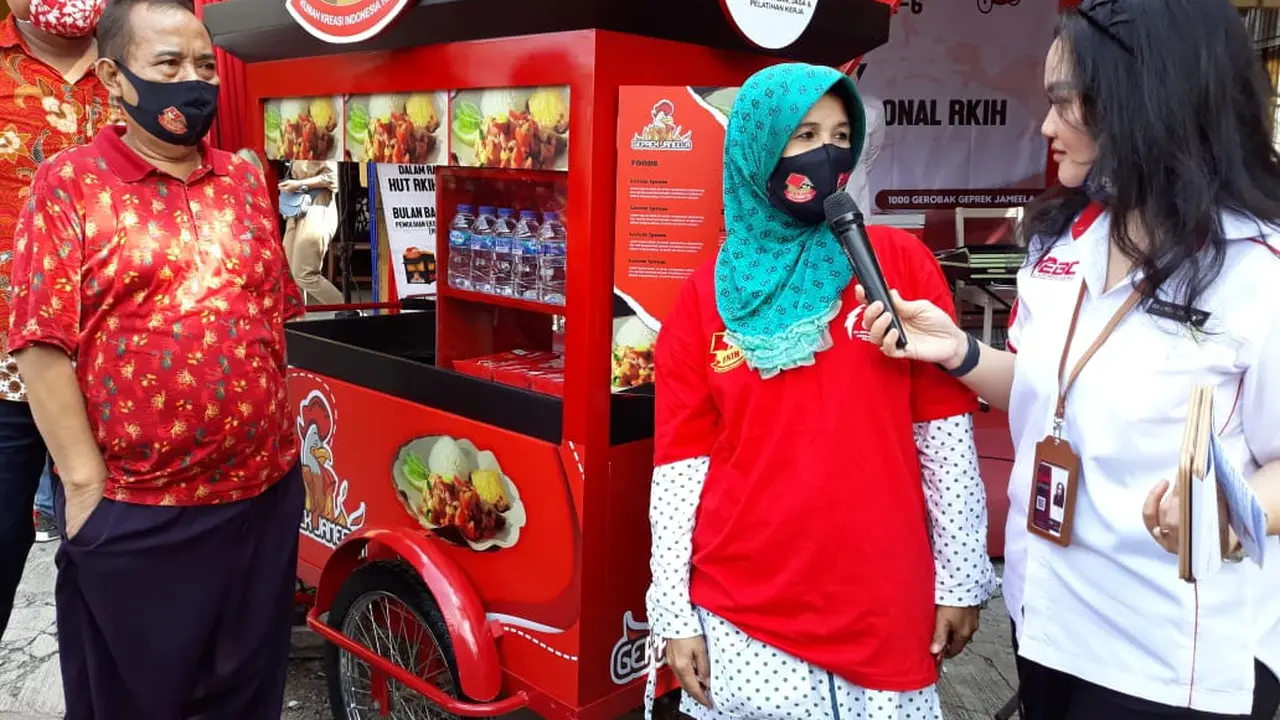 RKIH Sebar 1.000 Gerobak Ayam Geprek