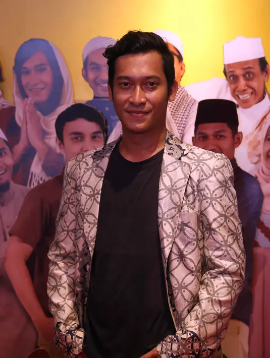 Selain Ade Firman Hakim, film Bid'ah Cinta banyak dibintangi oleh, antara lain Ibnu Jamil, Dimas Aditya, Alex Abbad, Dewi Irawan, Jajang C Noer, Tanta Ginting, Yoga Pratama, dan masih banyak lagi. (Nurwahyunan/Bintang.com)