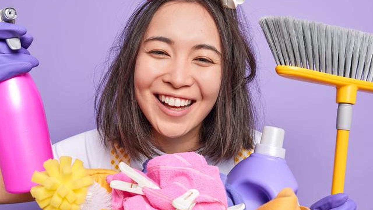 6 Cara Menyimpan Sapu dan Alat Bersih agar Tidak Bau, Rumah Segar Setiap Hari
