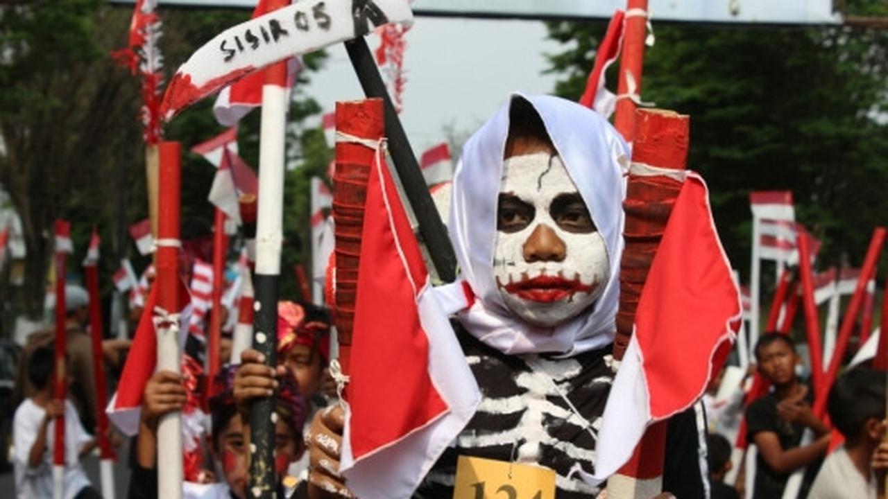Keseruan ribuan anak meriahkan Festival Egrang Kota Batu
