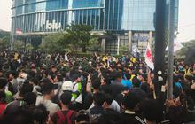 Kondisi Terkini Demo Mahasiswa, Tertahan di Jalan Sudirman dan Tak Sampai Bundaran HI
