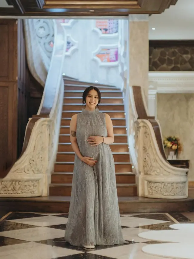 7 Bulan Kehamilan Pertama Clairine Clay