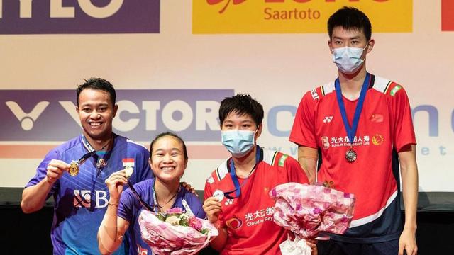 Rehan Naufal Kusharjanto/Lisa Ayu Kusumawati - Hylo Open 2022 - Bulu Tangkis - Badminton
