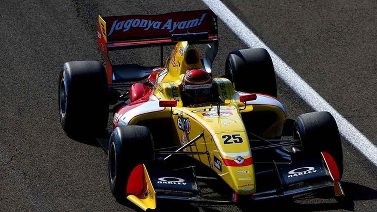 Pebalap Indonesia Sean Gelael Bertarung di Kejuaraan Renault