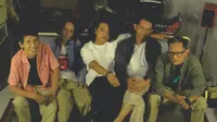 Grup Musik Aftersunset Buka Fase Baru Lewat 'Defensif' dan 'Kronologis', Ronny Budiman Jadi Vokalis