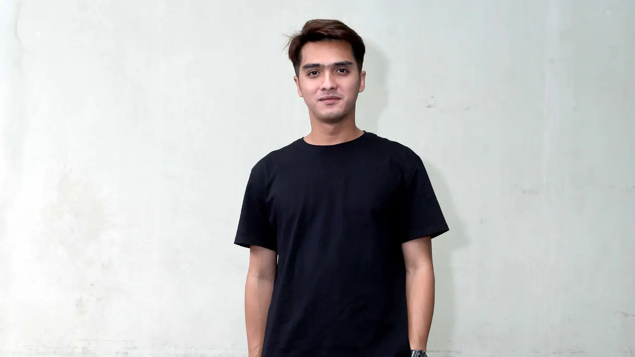 [Bintang] Demi Jessica Mila, Ricky Harun Kerja Keras di From London To Bali
