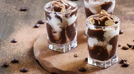 3 Cara Membuat Es Krim Float yang Menyegarkan - Food Fimela.com