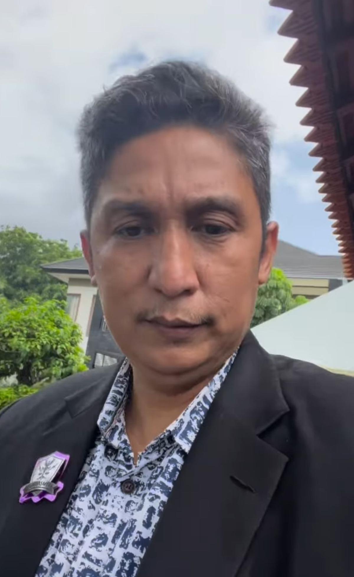 Tak Disangka! Firdaus Oiwobo Ternyata Mantan Vokalis Vertical Blue yang Jago Main Semua Alat Musik