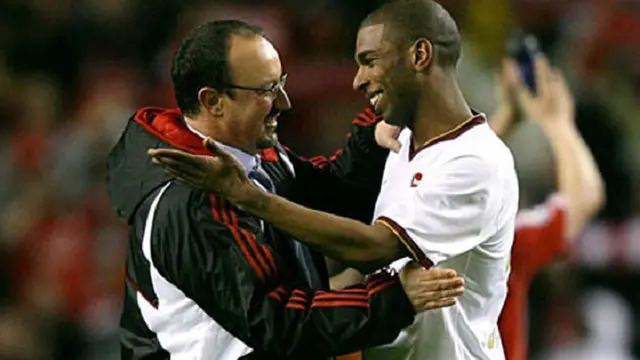Rafael Benitez dan Ryan Babel ketika masih di Liverpool