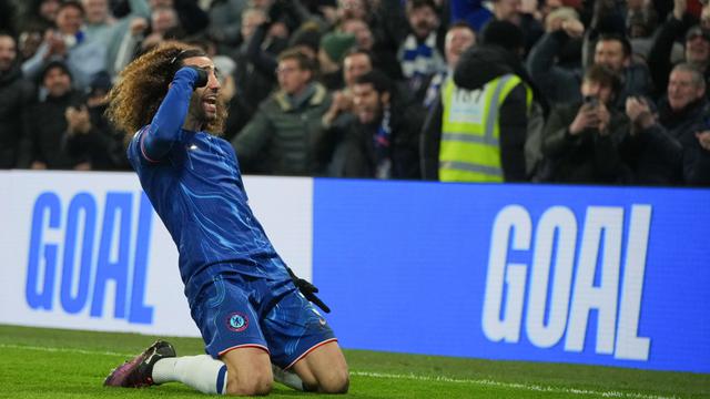 Foto: Melihat Ragam Selebrasi Marc Cucurella Saat Cetak Gol, Chelsea Akhiri Tren Buruk