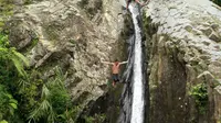 Curug-curug indah di Banyumas itu terbentuk karena ada sabuk Gunung Slamet dan Sungai Serayu. 