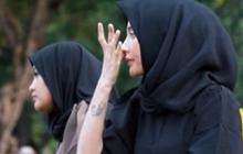 Penampilannya Tuai Pujian, 8 Foto Arlida Putri Saat Ziarah Ke Makam Sang Ayah di Surabaya