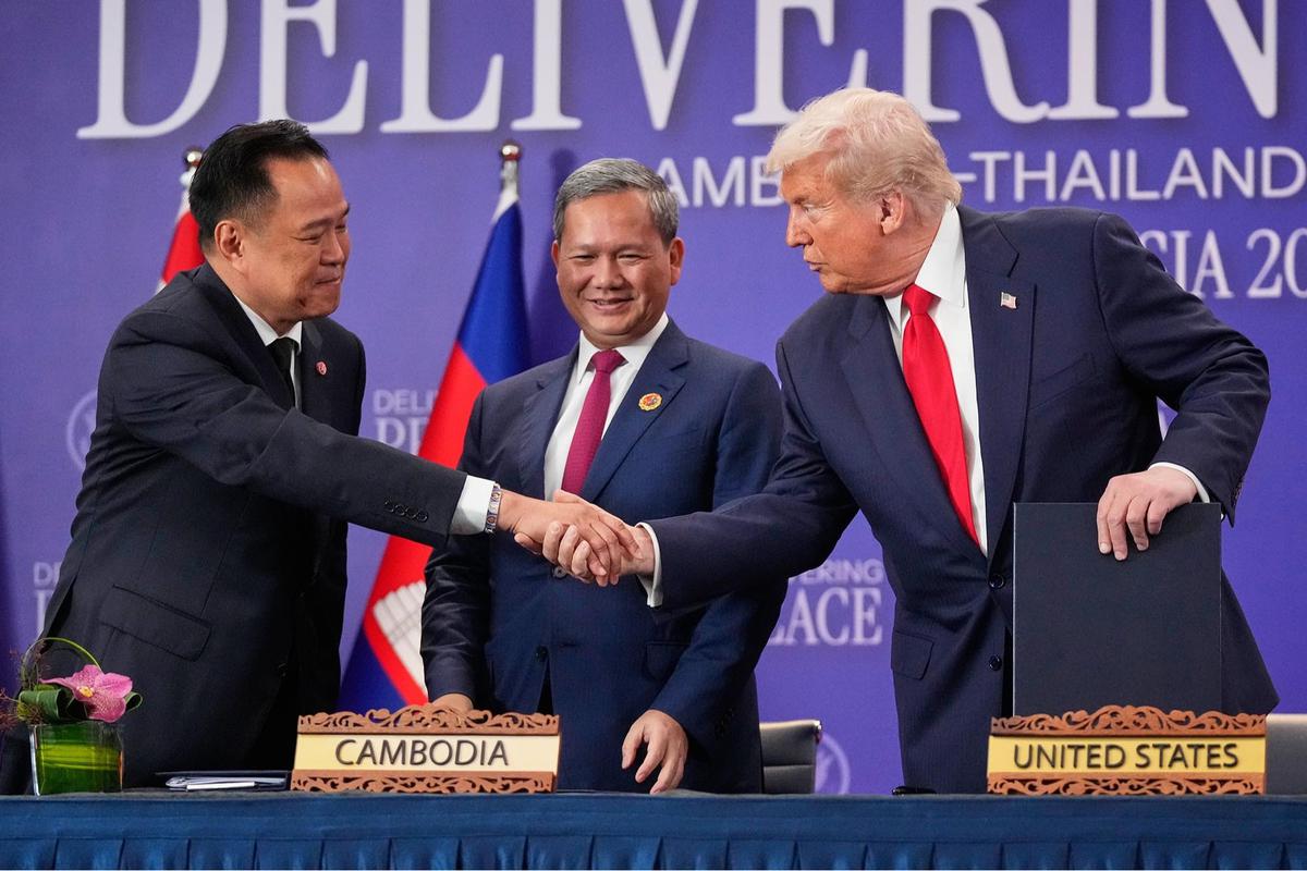 FOTO: Gencatan Senjata Thailand–Kamboja Disepakati di KTT ASEAN, Anwar dan Trump Jadi Mediator