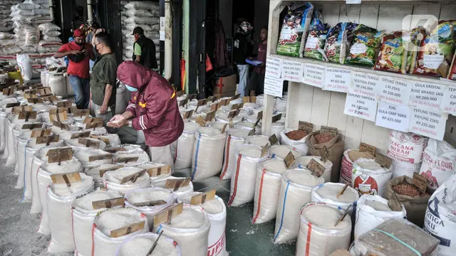 Imbas Kenaikan BBM, Harga Beras Ikut Merangkak Naik