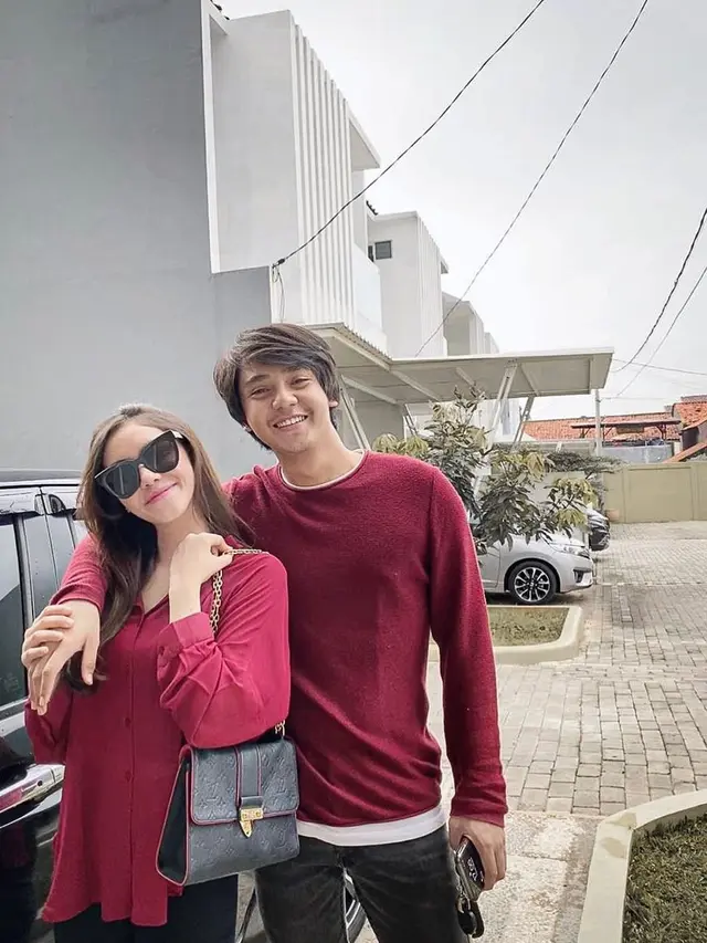 Terlibat Cinta Lokasi, Ini 6 Momen Manis Syahra Larez dan Arbani Yasiz