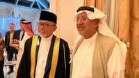 Tak Cuma Lionel Messi, Mendag Zulkifli Hasan juga Dihadiahi Jubah Bisht Khas Arab