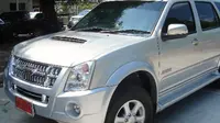 Isuzu MU-7 Rival Tangguh Pajero Sport Dakar