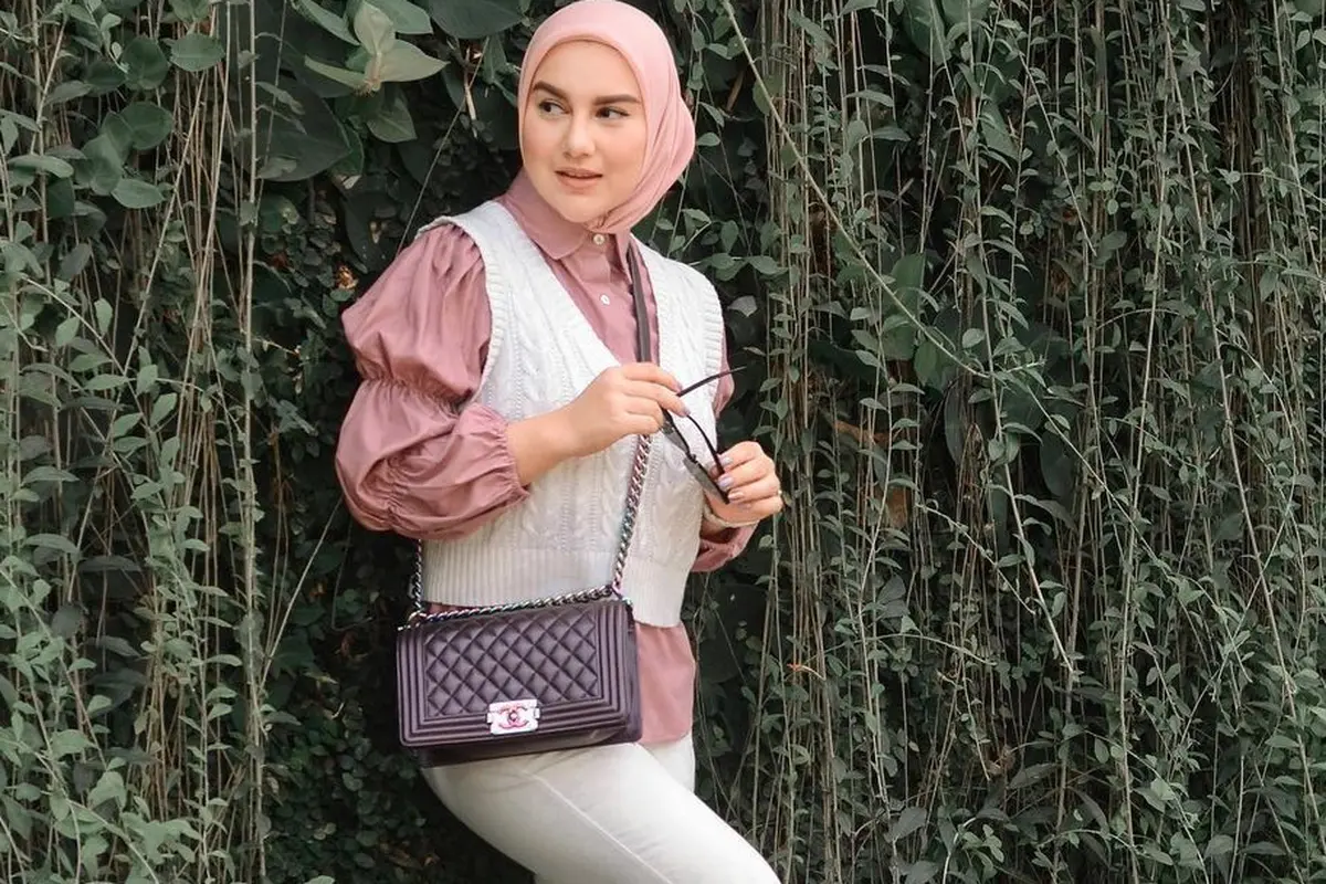 Irish Bella Beberkan Alasan Kembali Ganti Nama Sang Putri