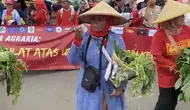 Aksi Hari Tani Nasional, Massa Bawa Hasil Kebun ke DPR