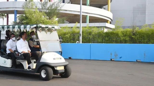 Kemesraan Presiden Jokowi dan Anies Baswedan Saat Tinjau Lintasan Sirkuit Formula E