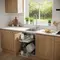 7 Model Dapur dengan Rak Piring Tarik di Samping Sink yang Praktis dan Hemat Ruang
