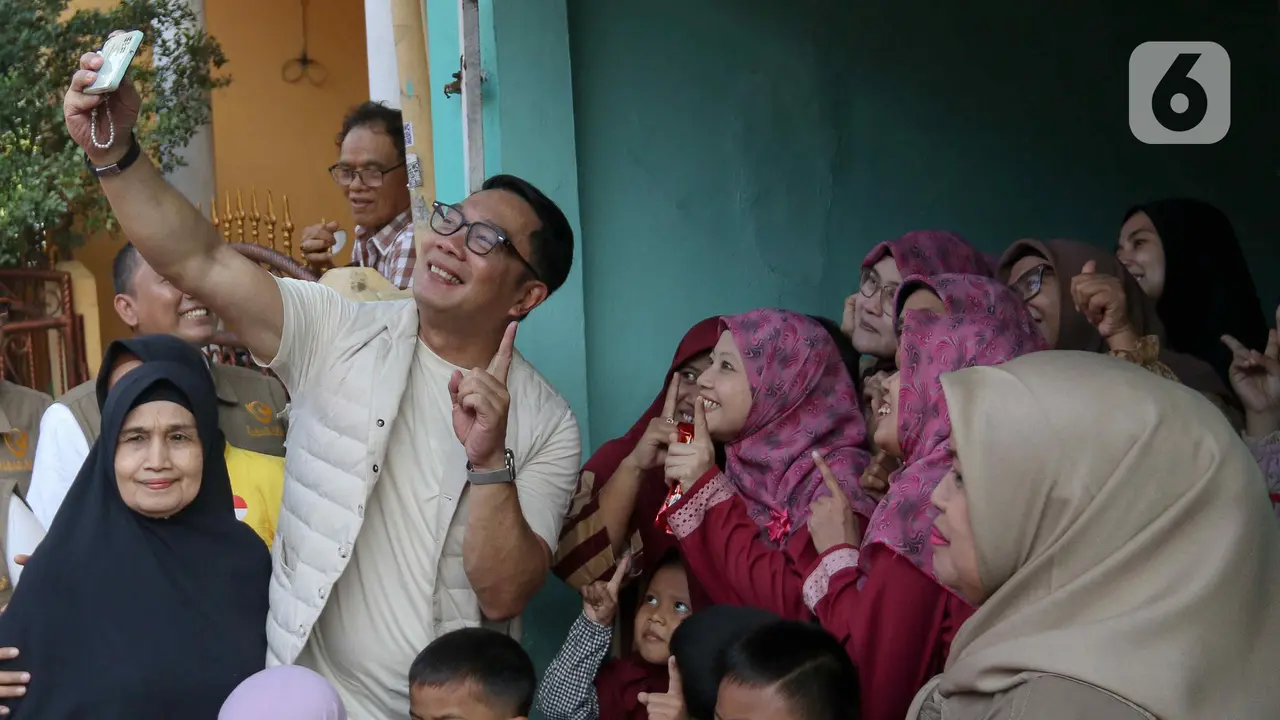 Kampanye Pilkada Jakarta 2024, Ridwan Kamil Sambangi Pemukiman Penduduk di Pancoran
