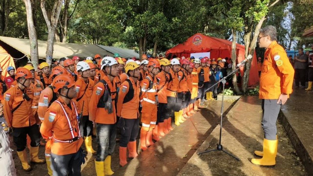 Tim SAR Gabungan Terus Lanjutkan Pencarian Korban Longsor Cisarua, 80 Warga Masih Hilang