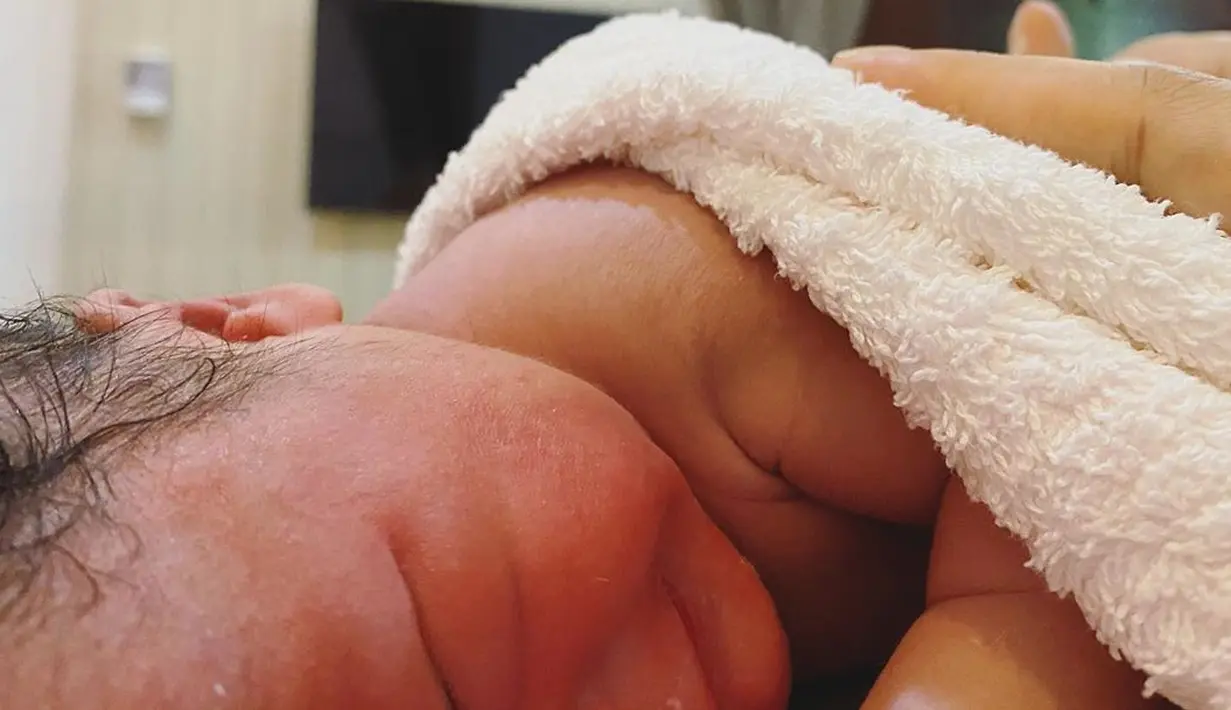 (Instagram/raditya_dika)