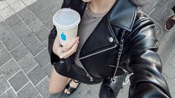 Setelah lulus kuliah, Yoriko Angeline memang langsung produktif dalam menjalani aktivitasnya di dunia selebriti. Dua tahun jalani kuliah di Amerika, kini ia kembali ke dunia hiburan dengan mulai bermain film dan berbagai aktivitas lainnya. (Liputan6.com/IG/@yorikooangln_)