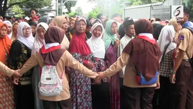 VIDEO: Antre 3 Jam Salaman dengan Sultan HB X