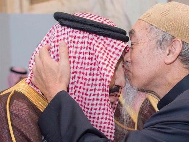 Pengakuan Ulama Keturunan China Yang Pegang Kepala Raja Salman Global Liputan6 Com