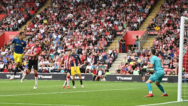 Foto: Unggul Penguasaan Bola, Manchester United Ditahan Imbang 1-1 Southampton di Pekan Kedua Liga Inggris 2021 / 2022