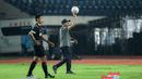 <p>Pelatih&nbsp;Liga Indonesia All-Star, rahmad Darmawan, saat melawan Dewa United dalam perebutan tempat ketiga Piala Presiden 2025 di Stadion Si Jalak Harupat, Kabupaten Bandung, pada Sabtu (12/7/2025) malam WIB. (Bola.com/Bagas Lazuardi)</p>