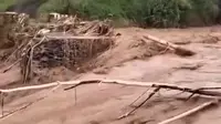 Banjir Bandang Putus Akses, Kampung Karikil Sukabumi Terisolasi