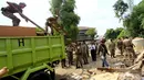 Penertiban bangunan liar di Jakarta (Liputan6.com/Johan Tallo).