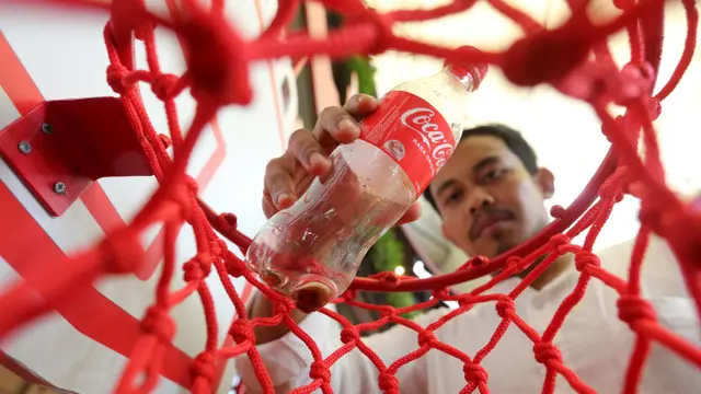 Kampanye Dari Botol Jadi Botol, Coca-Cola Indonesia Meluncurkan Botol Ramah Lingkungan