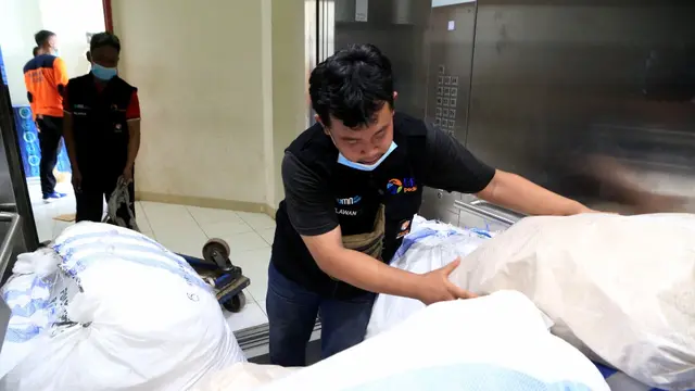 BRI Peduli Salurkan 1.000 Tempat Tidur untuk Rusun Isolasi COVID-19 di Pasar Rumput
