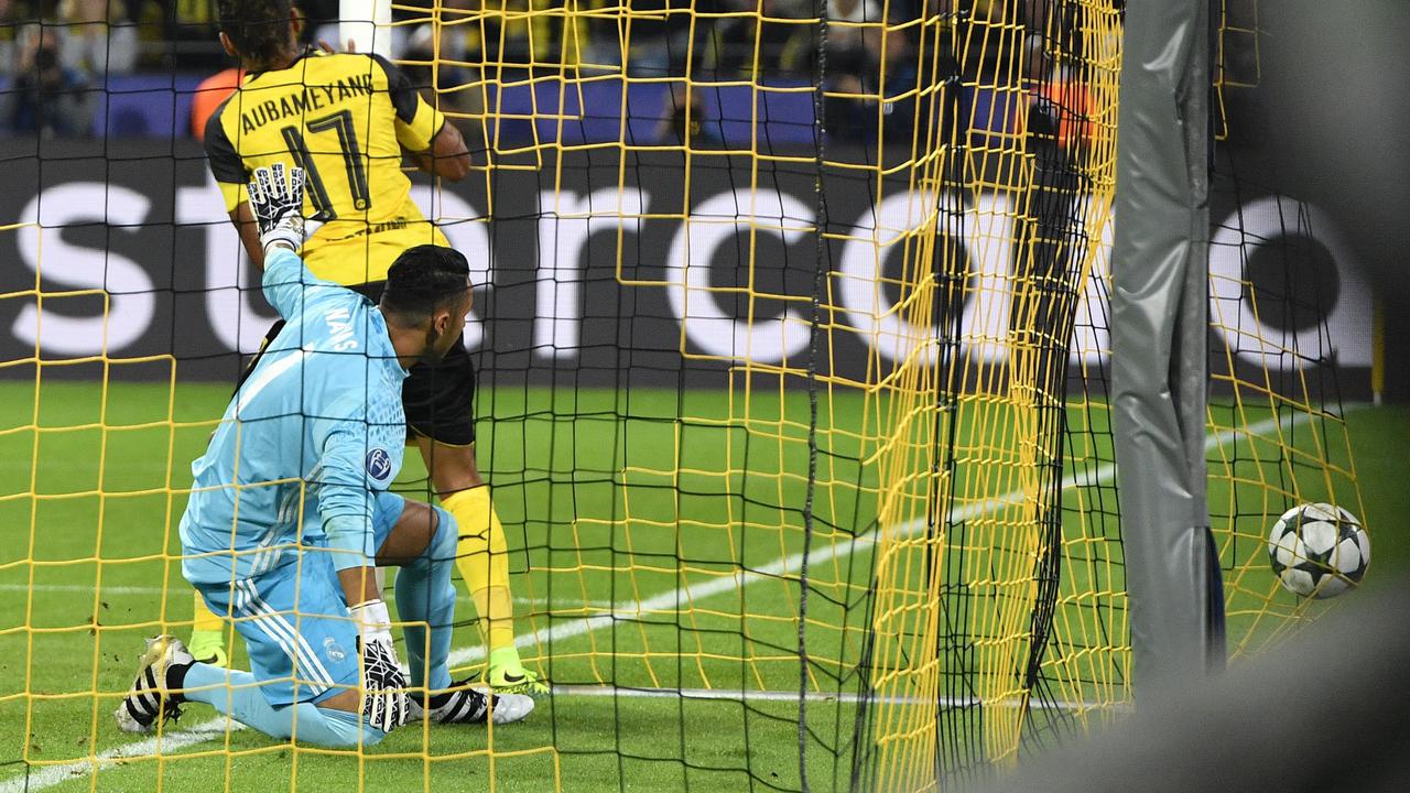 Kiper Real Madrid Keylor Navas kebobolan saat melawan Borussia Dortmund (AP Photo/Martin Meissner)
