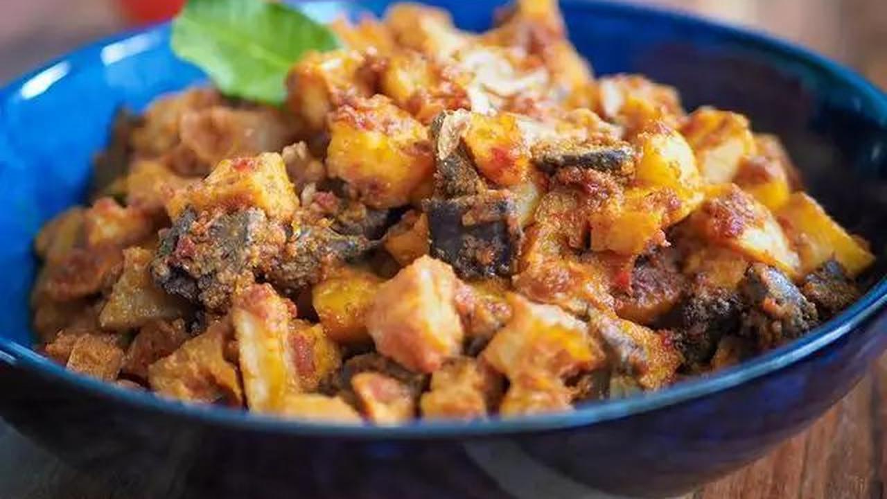 <b>5. Sambal Goreng Kentang Ati Ampela</b><br>
