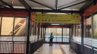 Jembatan penyeberangan multiguna (JPM) Dukuh Atas Jakarta Pusat  akan menghubungkan 4 moda transportasi, yaitu MRT, Transjakarta, LRT Jabodebek, dan KRL . Foto: Nurmayanti/Liputan6.com