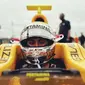 Pebalap Indonesia, Sean Gelael, hanya finis di posisi ke-17 pada sprint race F2 Inggris di Sirkuit Silverstone, Minggu (16/7/2017). (Bola.com/Twitter/TeamJagonyaAyam)