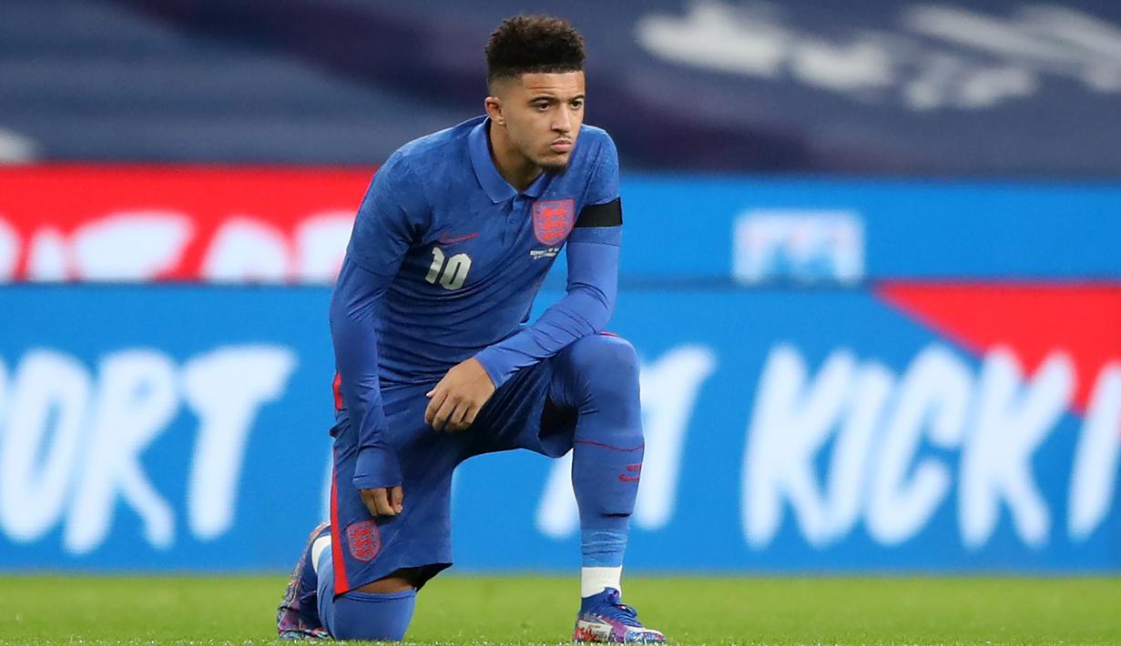 1. Jadon Sancho (20 tahun) - Pemain Borussia Dortmund ini menjadi incaran banyak klub Eropa di bursa transfer berkat penampilam impresifnya. Jadon Sancho tercatat telah menyumbangkan tiga gol dan empat asists dari 17 laganya untuk timnas Inggris. (AFP/Nick Potts/pool)