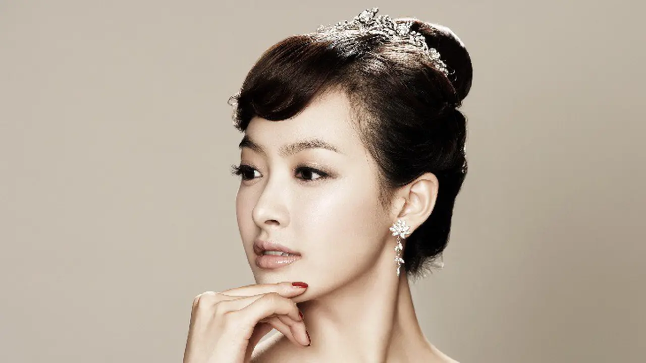 Singkirkan Yoona, Victoria f(x) Raih Wanita Tercantik di Asia