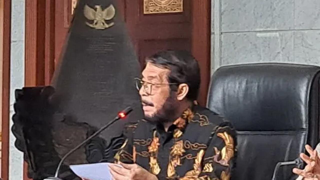UntitledVIDEO: Kesal Anwar Usman MK Disebut 'Mahkamah Keluarga