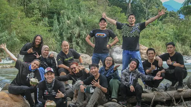 Donna Agnesia Ikut Darius Sinathrya Offroad