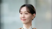 Lee Yoo Young Lahirkan Anak Pertama, Putrinya Hadir Lebih Awal dari Perkiraan