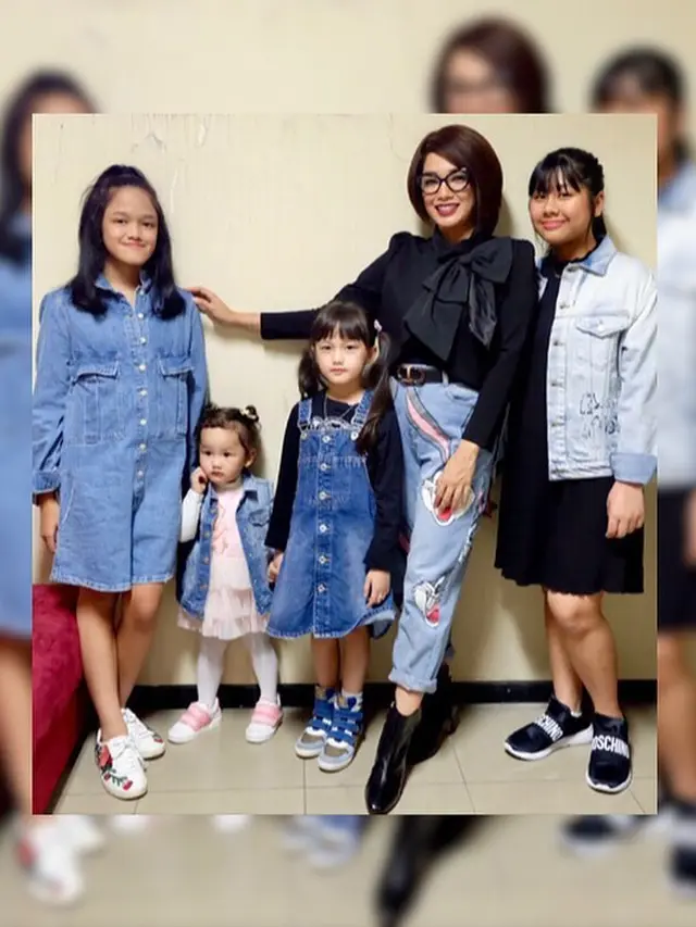 [Fimela] Ussy Sulistiawaty