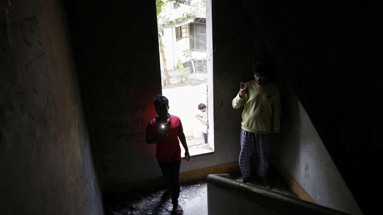 Warga Bangladesh hancurkan rumah keluarga Bapak Pendiri Bangsa